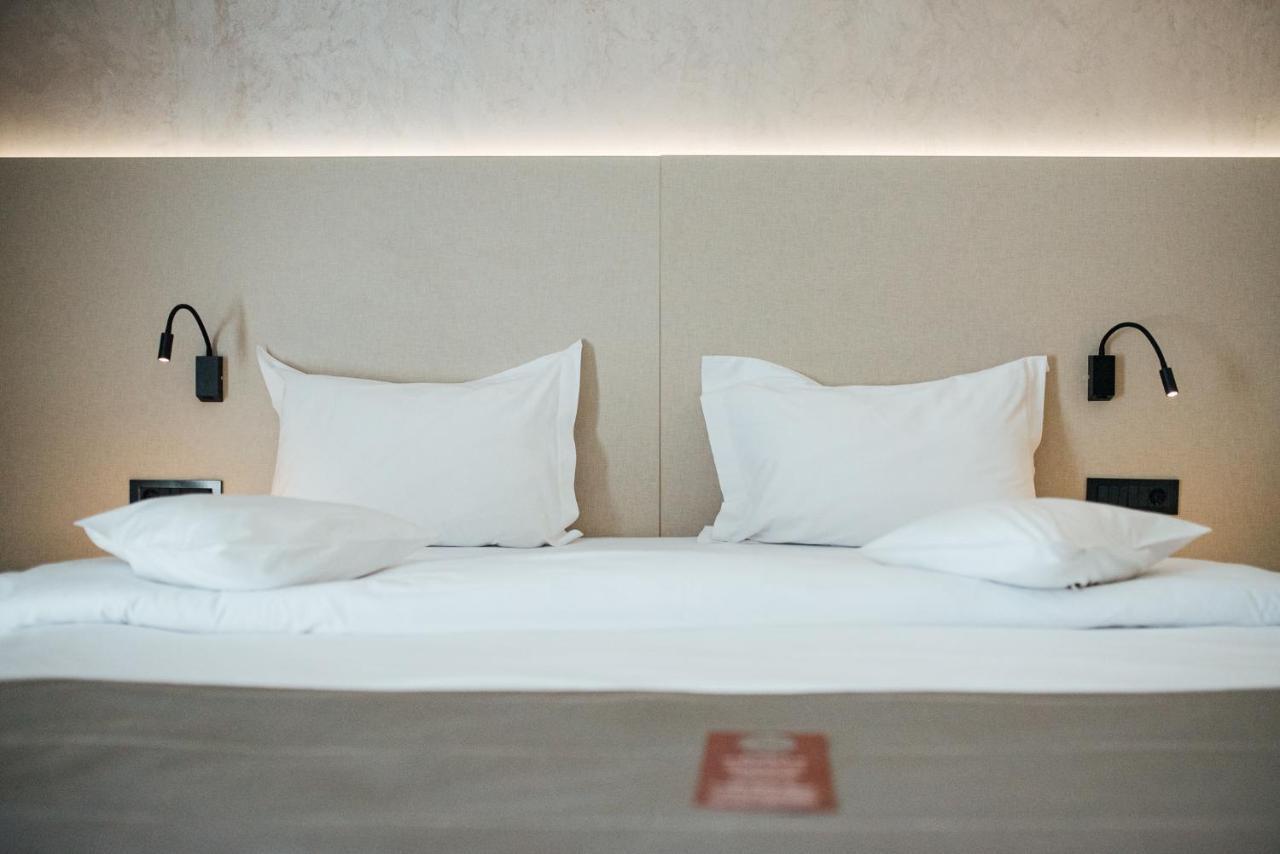 Fabesca Boutique & 4*