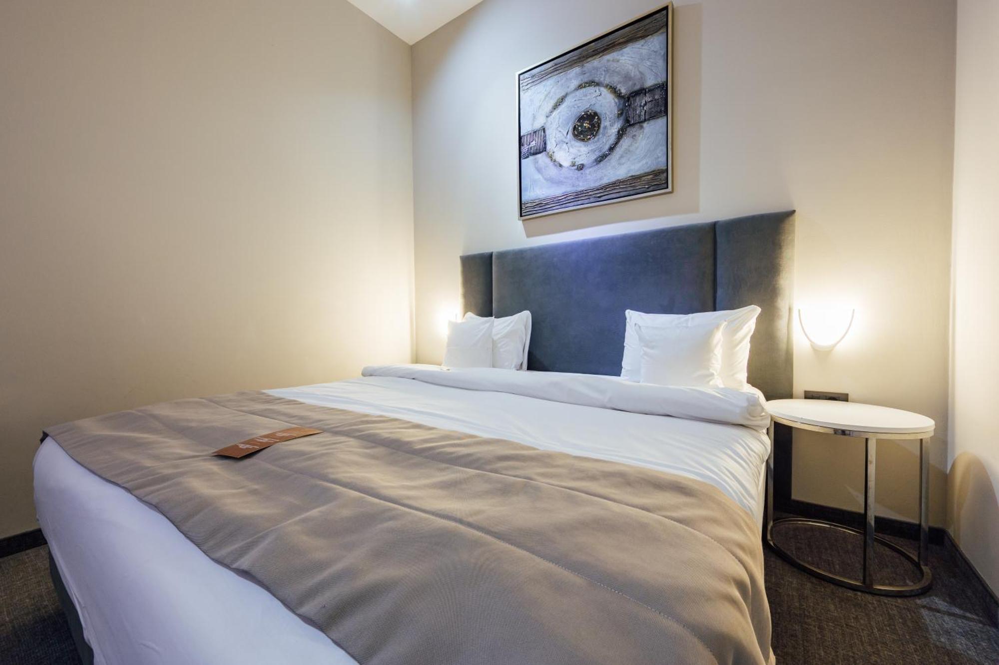 Fabesca Boutique & 4*